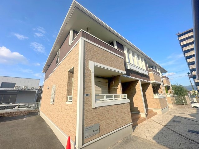建物外観　綺麗な外観の素敵なお部屋があなたを待っています。