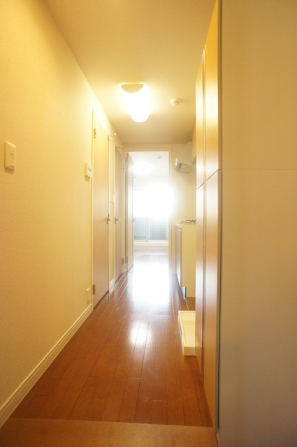 玄関　玄関から見たお部屋です♪