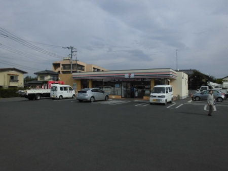 コンビニ　セブンイレブン伊勢崎寿町店（コンビニ）まで508m