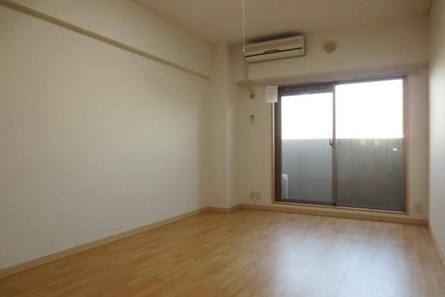 居室・リビング　7.2帖の広めのお部屋です。