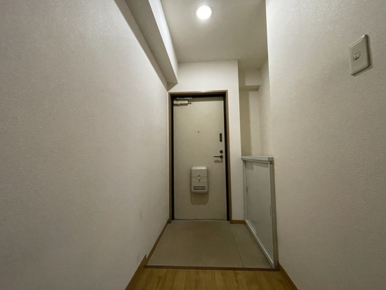 玄関　※別部屋の写真です
