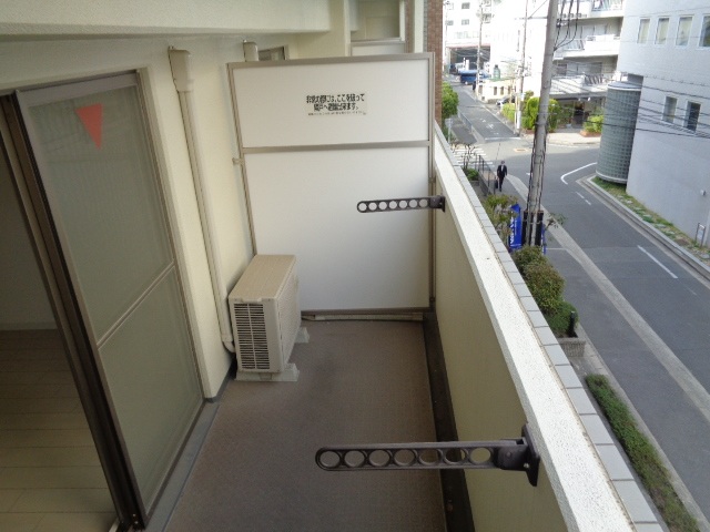 バルコニー　東向きバルコニー