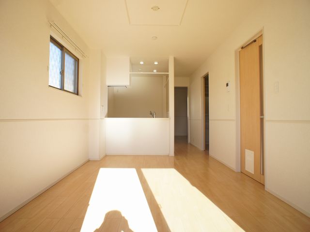 居室・リビング　快適に過ごせるエアコンが付いています♪