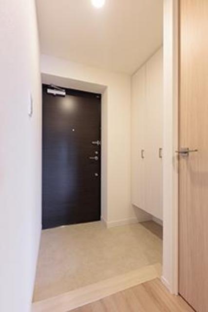玄関　※写真は同タイプ住戸です。