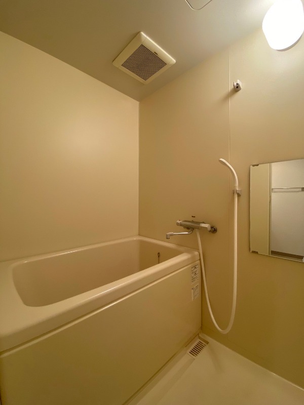 バス・シャワールーム　※別部屋参考写真
