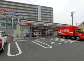 コンビニ　セブンイレブン 堺白鷺町3丁店（コンビニ）まで357m