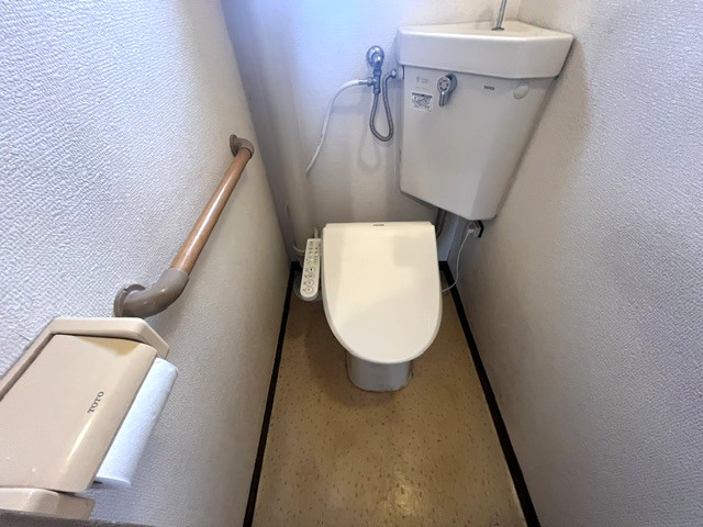 新金岡3丁1番G住宅5棟のトイレ写真