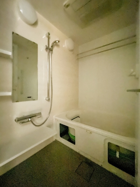 バス・シャワールーム　※写真は同タイプ住戸です。