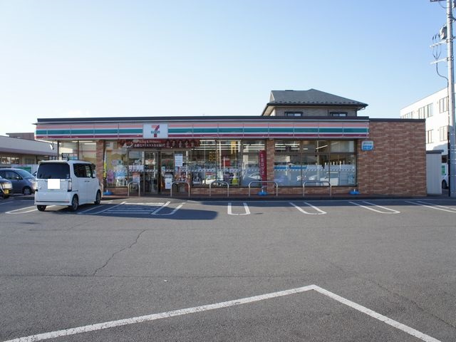 コンビニ　セブンイレブン鹿沼晃望台店（コンビニ）まで568m