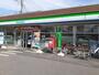 コンビニ　ファミリーマート（コンビニ）まで129m