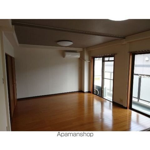 名鉄小牧線 味美駅 徒歩9分 4階建 築36年の居間写真