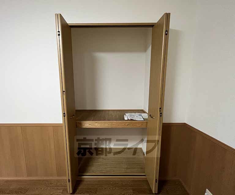 収納　奥行きあるクローゼット