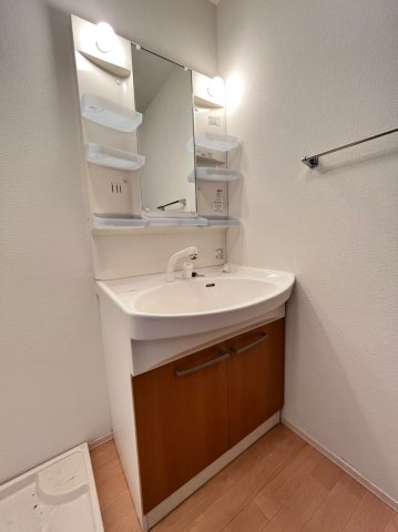 洗面設備　別号室の画像です。ご参考下さい