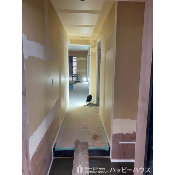 玄関　モデスティ筥松