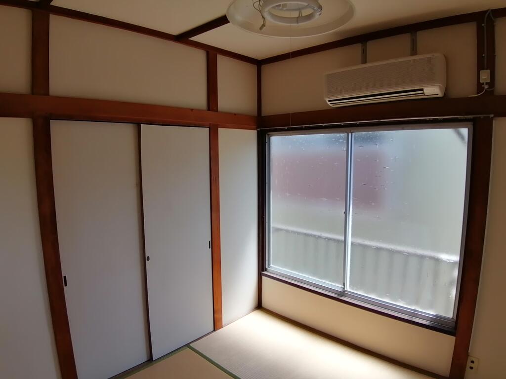 大野荘の居間写真