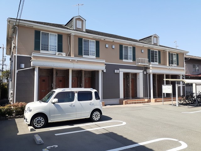 ＪＲ山陽本線 福山駅 バス乗車時間：8分 最寄りバス停で下車 徒歩2分 築20年