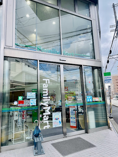 コンビニ　ファミリーマート 大宮高辻店（コンビニ）まで35m