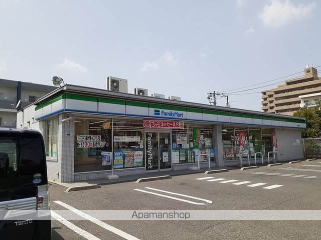 コンビニ　ファミリーマート豊成店（コンビニ）まで100m