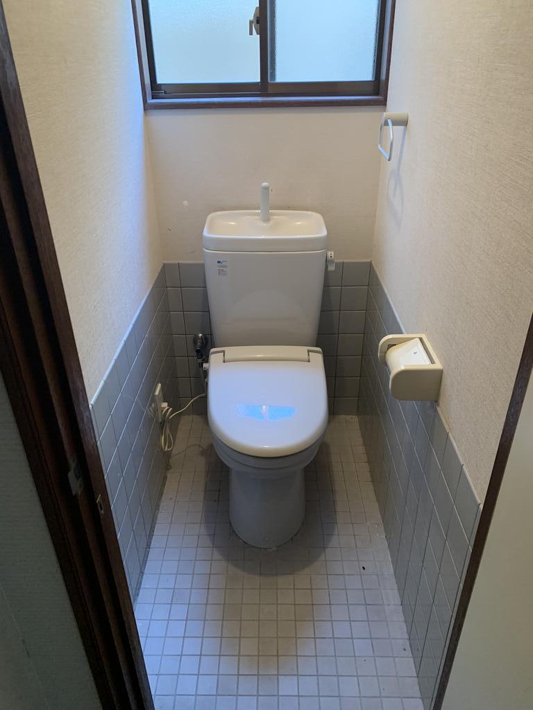 余部上・貸家のトイレ写真
