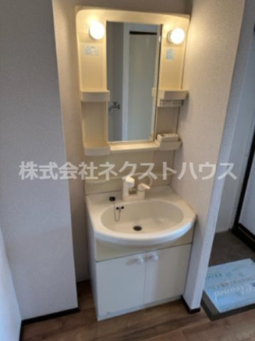 ＪＲ京浜東北線 川崎駅 バス乗車時間：14分 最寄りバス停で下車 徒歩1分 4階建 築39年の内装写真