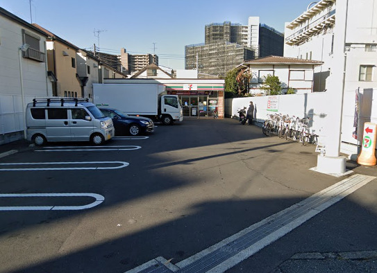 ＪＲ京浜東北線 川崎駅 バス乗車時間：14分 最寄りバス停で下車 徒歩1分 4階建 築39年の周辺写真