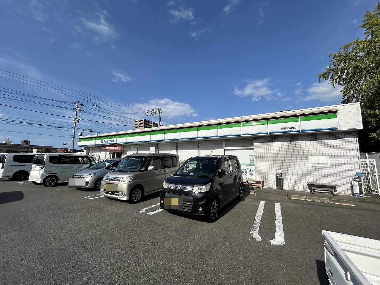 コンビニ　ファミリーマート宮西店（コンビニ）まで450m