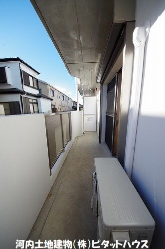 バルコニー　バルコニー・ベランダ（類似室外）