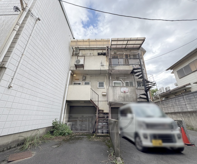 牛ヶ淵マンションの外観写真