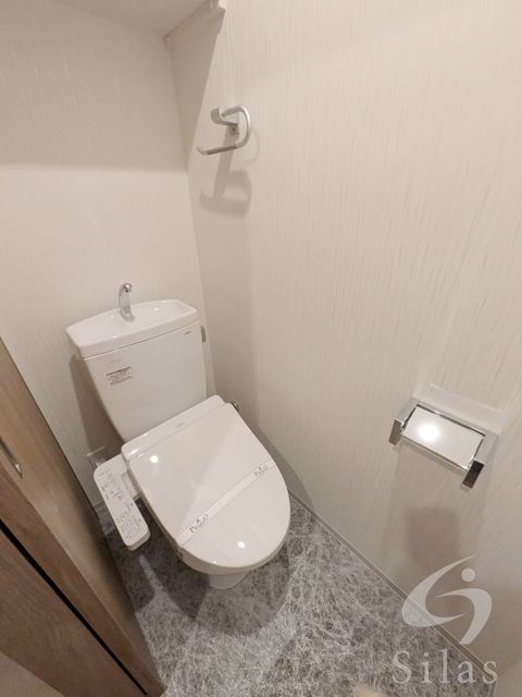 ＪＲ東海道本線 塚本駅 徒歩12分 10階建 築1年のトイレ写真