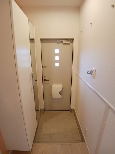 コンフォールの玄関写真