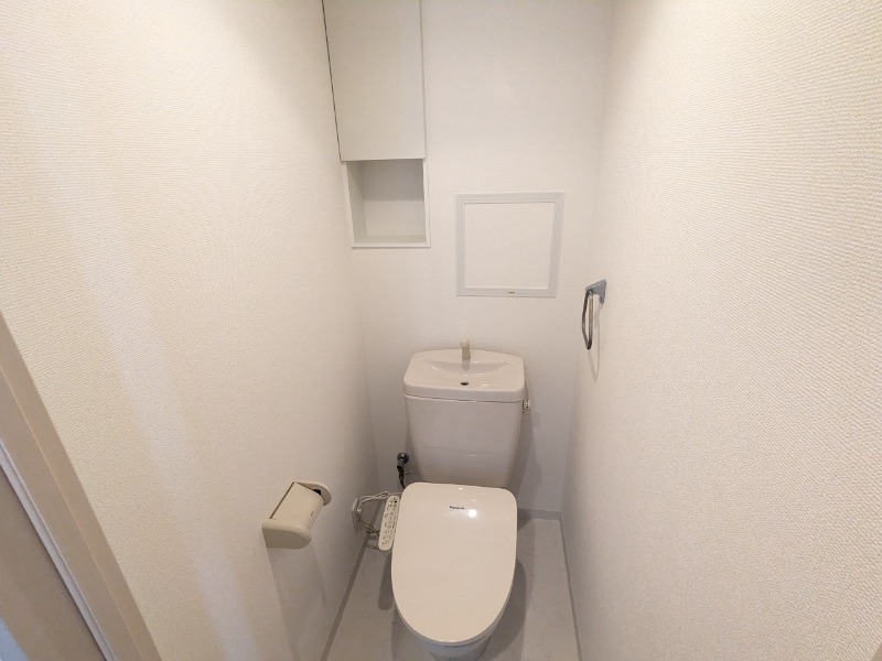ＪＲ東海道本線 元町駅 徒歩10分 10階建 築20年のトイレ写真