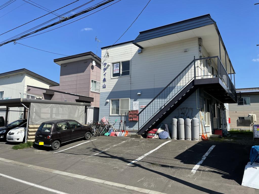 サティ永山の建物外観