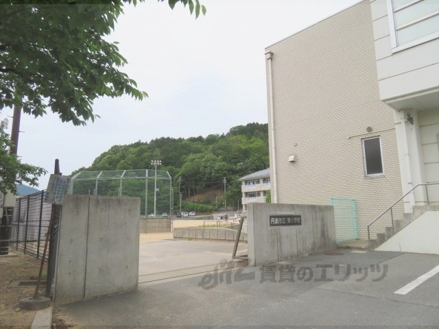 【丹波市柏原町南多田のアパートの小学校】