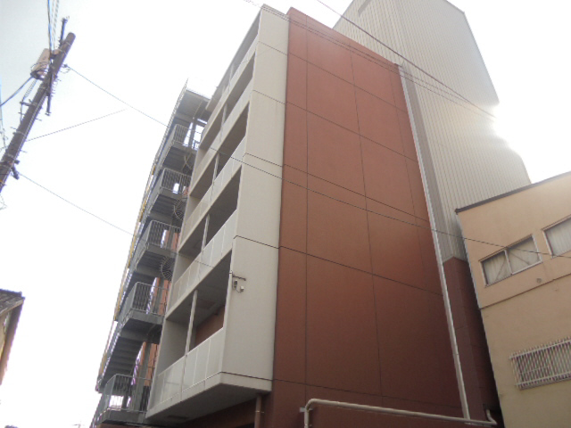 姫路市十二所前町のマンションの建物外観
