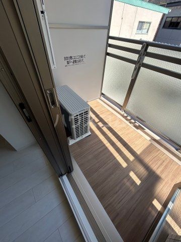 【大阪市福島区吉野のマンションのバルコニー】