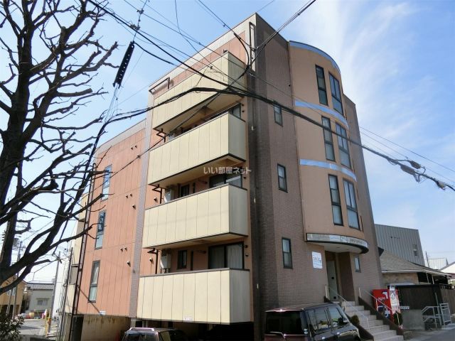 姫路市東辻井のマンションの建物外観