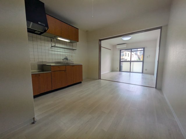 居室・リビング　2025年8月撮影※現況を優先します。