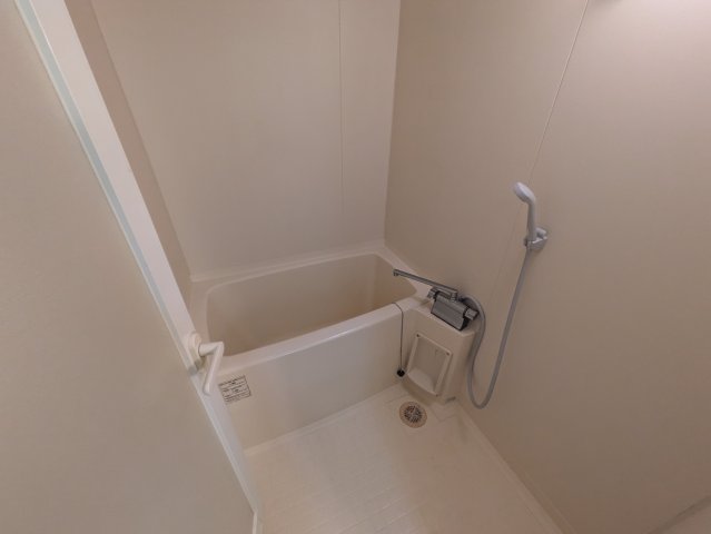バス・シャワールーム　2025年8月撮影※現況を優先します。