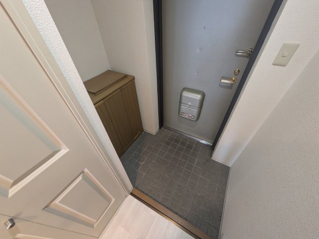 玄関　2025年8月撮影※現況を優先します。