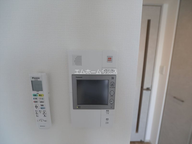 セキュリティ　TVモニター付インターホン