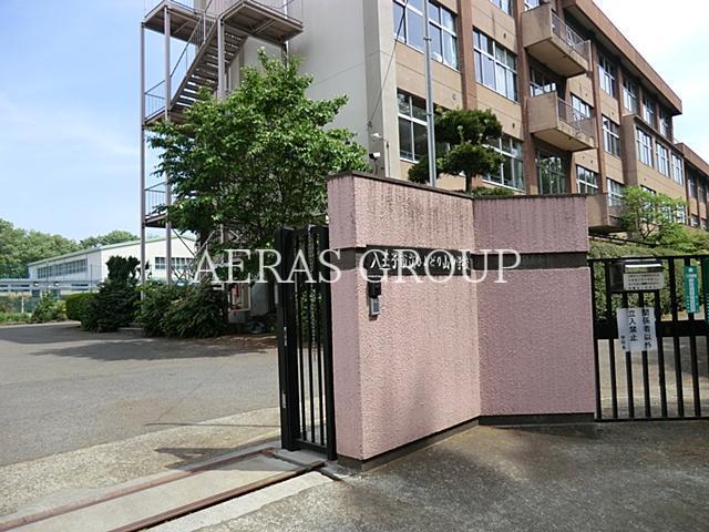 中学校　八王子市立ひよどり山中学校（中学校）まで1325m