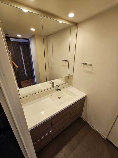 洗面設備　※２０２３年９月撮影