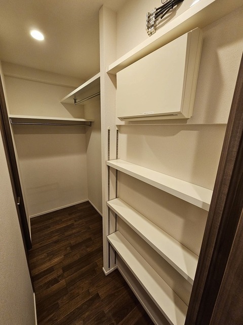 収納　洋室６．５帖マルチクローゼット※２０２３年９月撮影