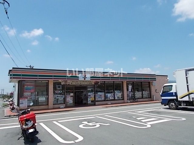 コンビニ　セブンイレブン玉名寺田店（コンビニ）まで36m