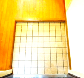 玄関　玄関です。