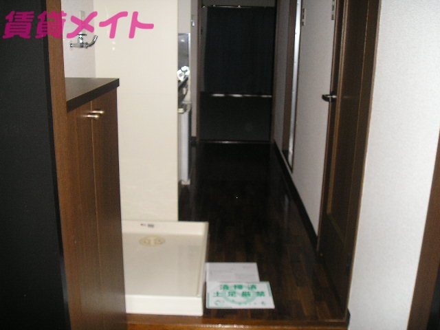 玄関　同タイプの部屋写真です。