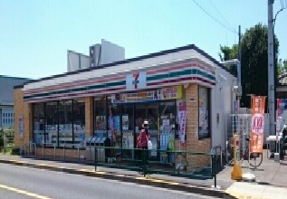 コンビニ　セブンイレブン（コンビニ）まで300m