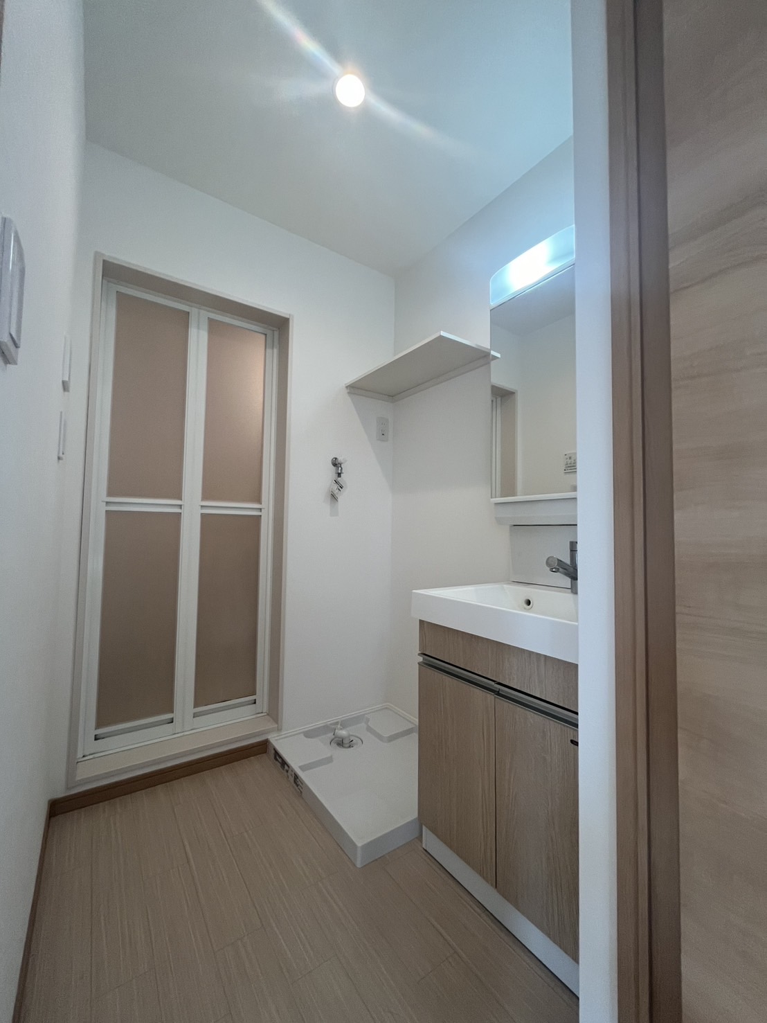 洗面設備　イメージ（302号室の写真　現状優先）