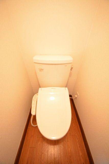 トイレ　★温水洗浄便座★