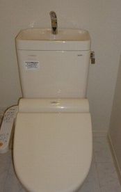 トイレ　清潔感のあるトイレです